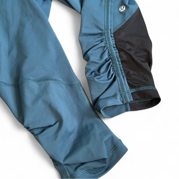 Lululemon Run: For Your Life Crop • Size 8 • Alberta Lake • Rare Running Capri - Picture 6 of 8